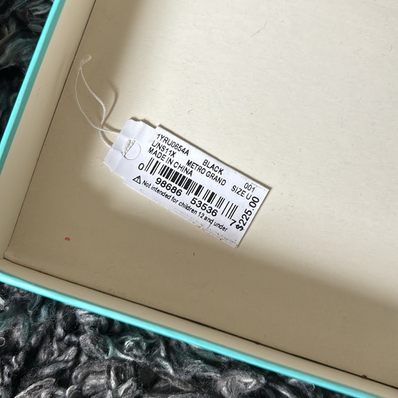 Kate Spade Watch - Picture 3 of 4